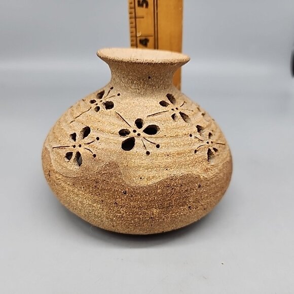 Stoneware Incense Burner Beige Butterfly 4" vase - Picture 6 of 6